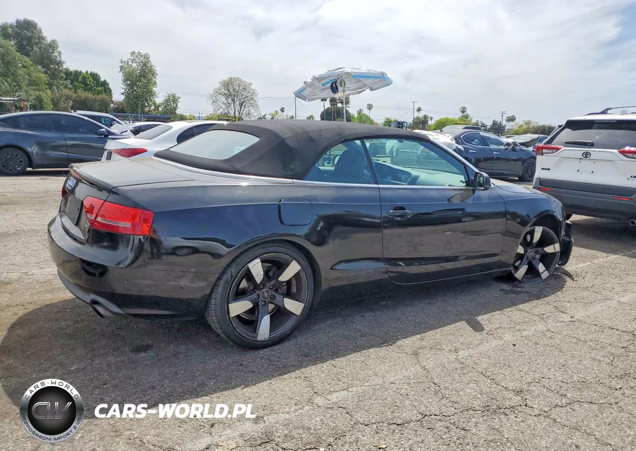 2010 Audi A5 Premium Plus VIN:WAUJFAFH1AN011581 - 3