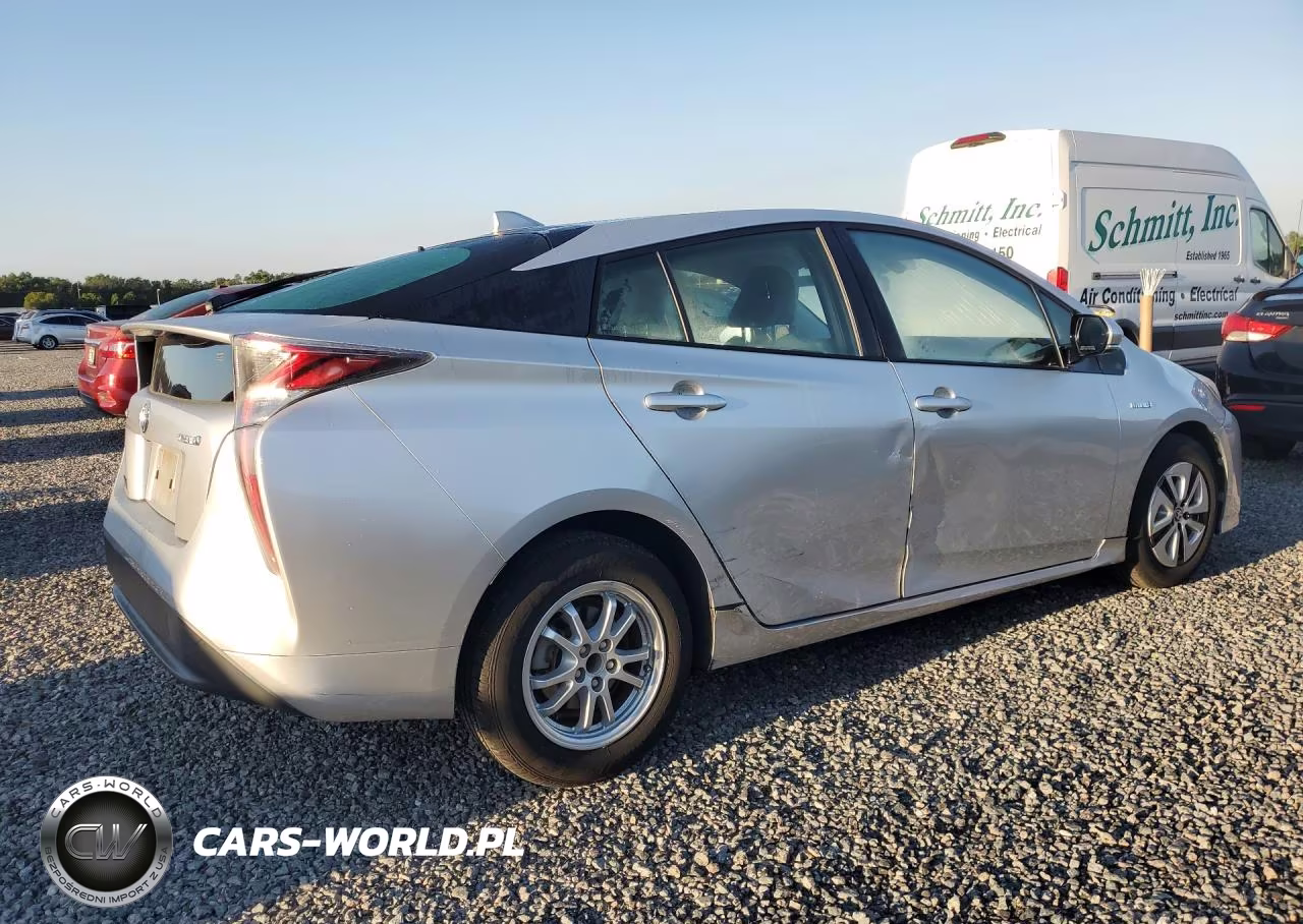 2016 Toyota Prius Four VIN:JTDKARFU7G3021182 - 3