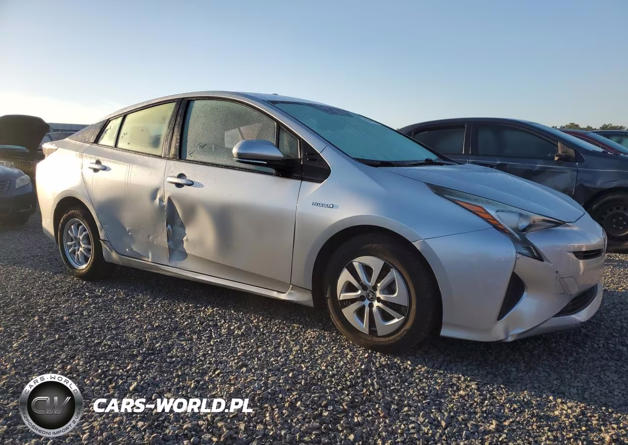 2016 Toyota Prius Four VIN:JTDKARFU7G3021182 - 4