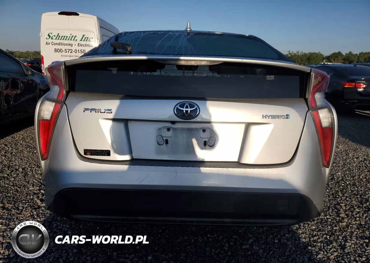 2016 Toyota Prius Four VIN:JTDKARFU7G3021182 - 6