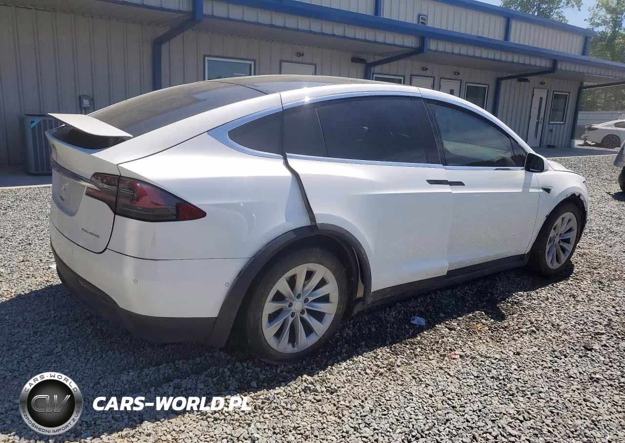 2020 Tesla Model X VIN:5YJXCAE22LF271752 - 3