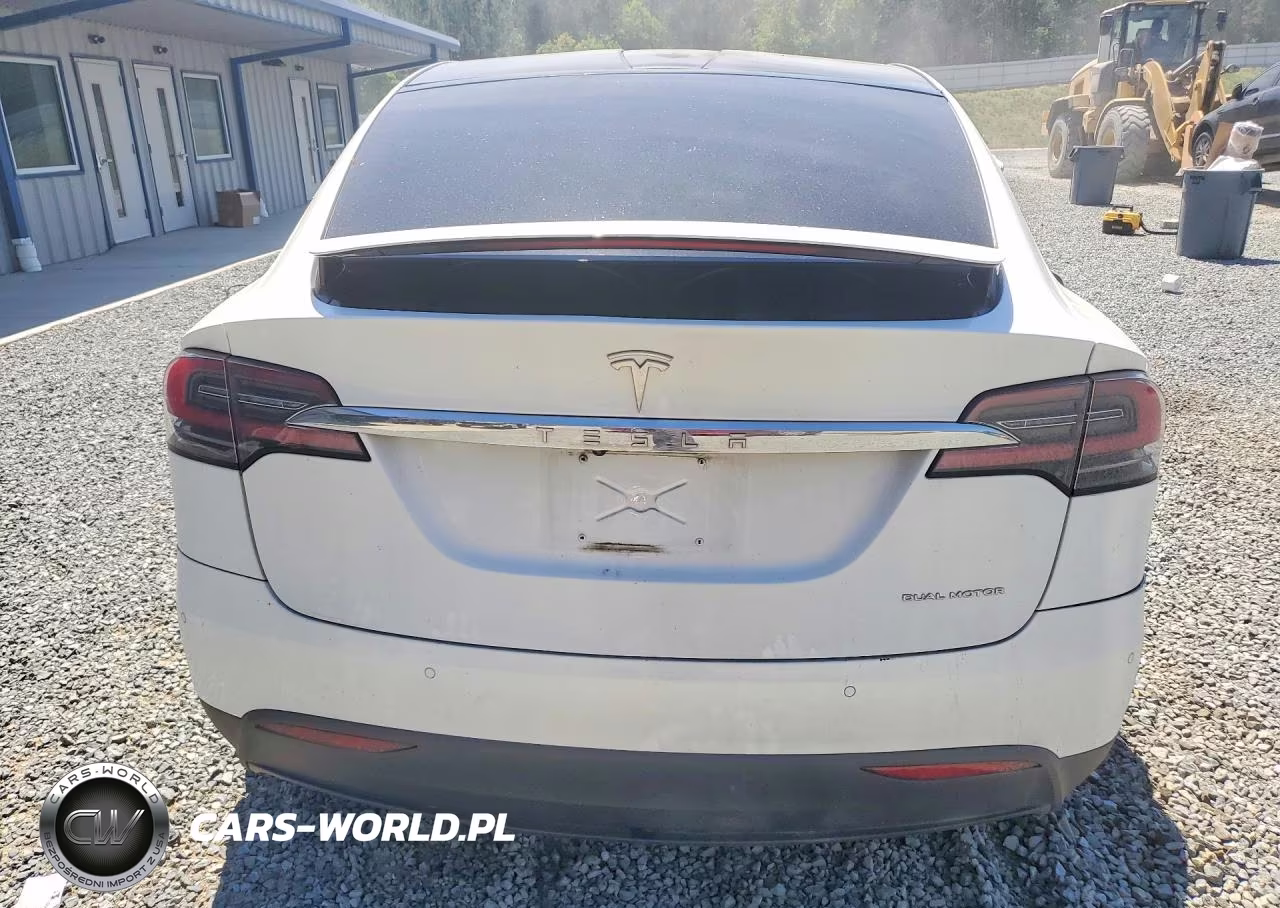 2020 Tesla Model X VIN:5YJXCAE22LF271752 - 6