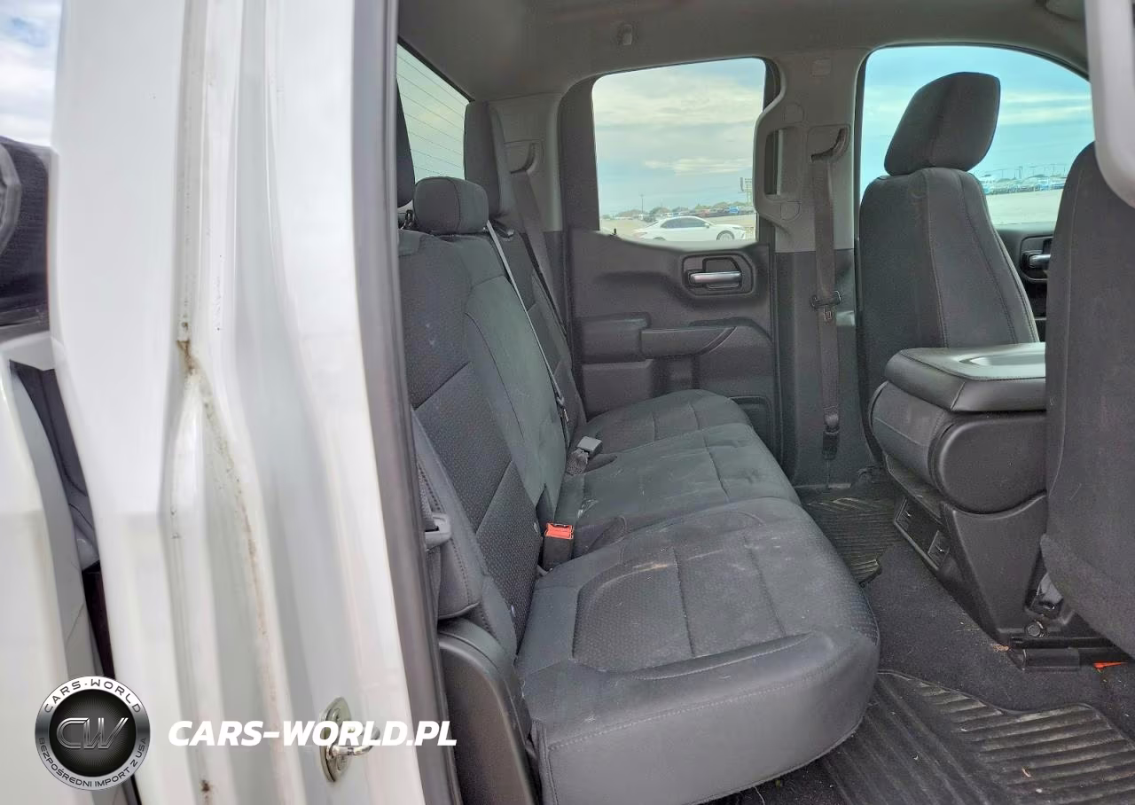 2020 Chevrolet Silverado C1500 Custom VIN:1GCRWBEH7LZ216119 - 10