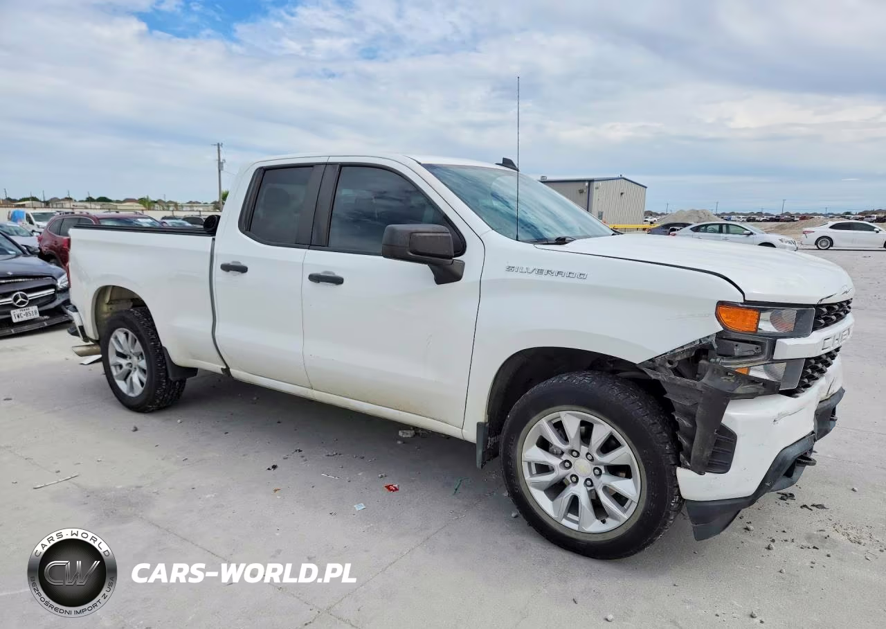 2020 Chevrolet Silverado C1500 Custom VIN:1GCRWBEH7LZ216119 - 4