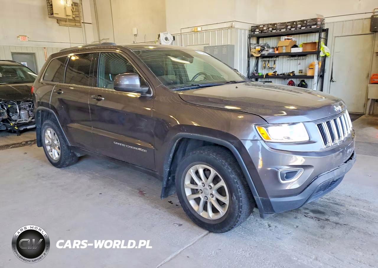 2015 Jeep Grand Cherokee Laredo VIN:1C4RJEAG4FC668291 - 4