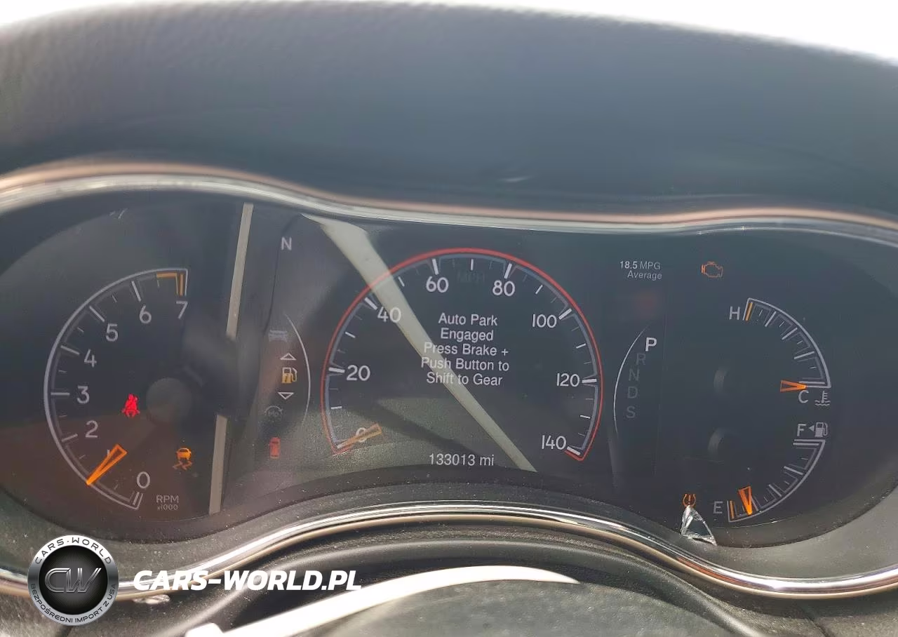 2015 Jeep Grand Cherokee Limited VIN:1C4RJEBG1FC906192 - 9