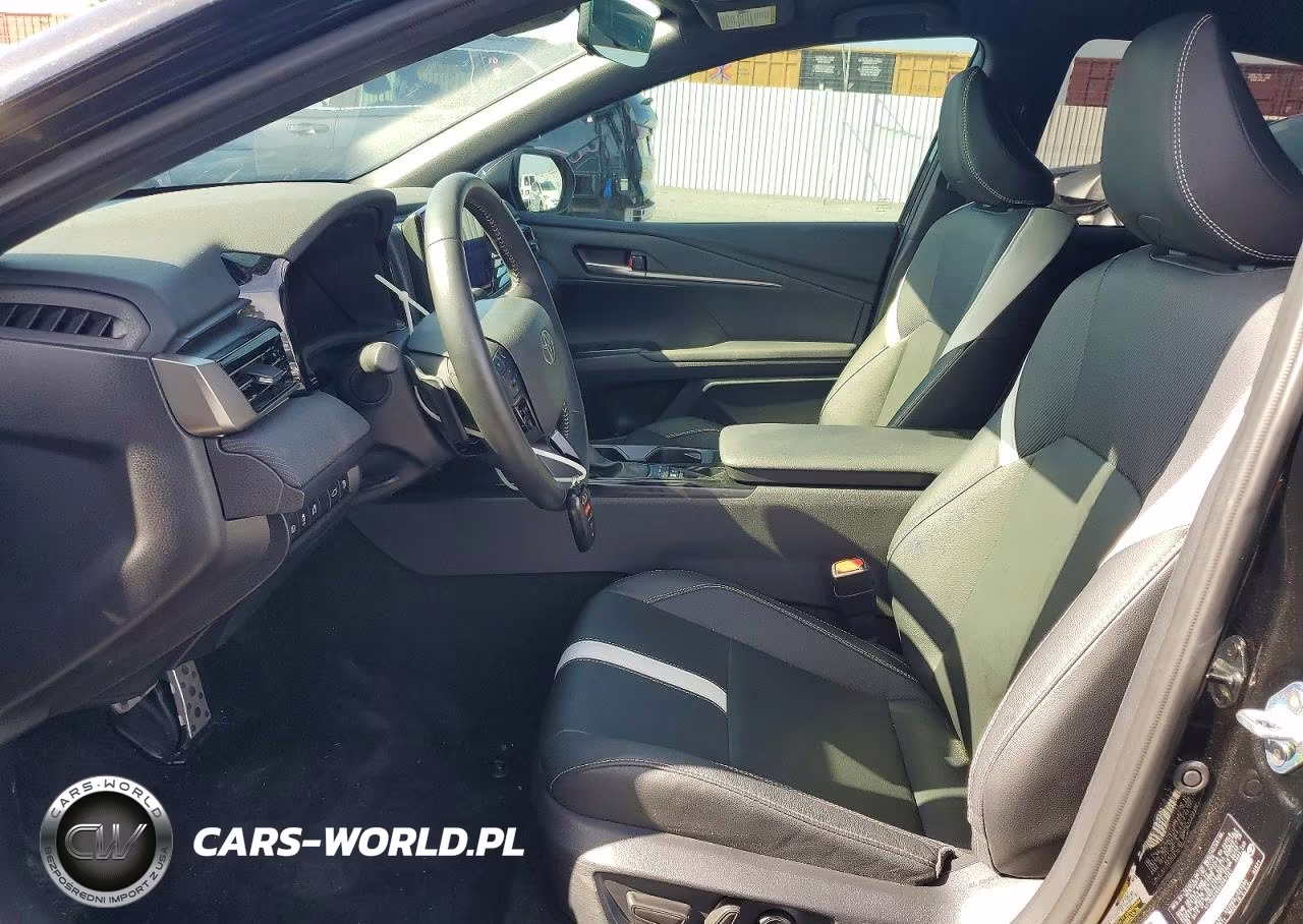 2025 Toyota Camry Se VIN:4T1DAACK8SU587301 - 7