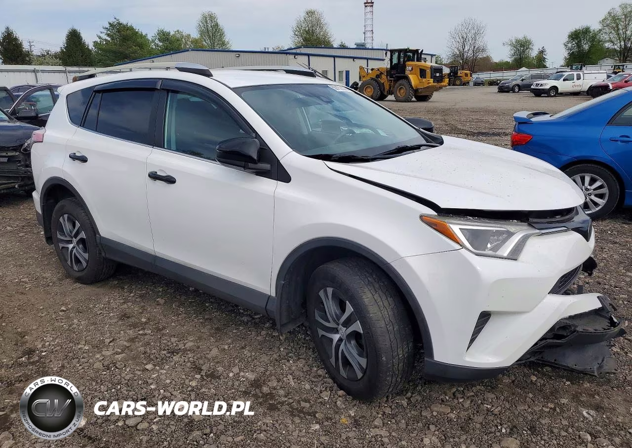 2018 Toyota Rav4 Le VIN:2T3ZFREV5JW469127 - 4