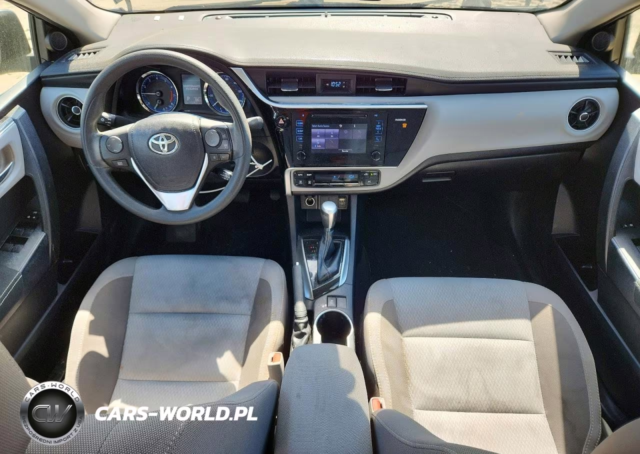 2017 Toyota Corolla Base VIN:2T1BURHE9HC932314 - 8