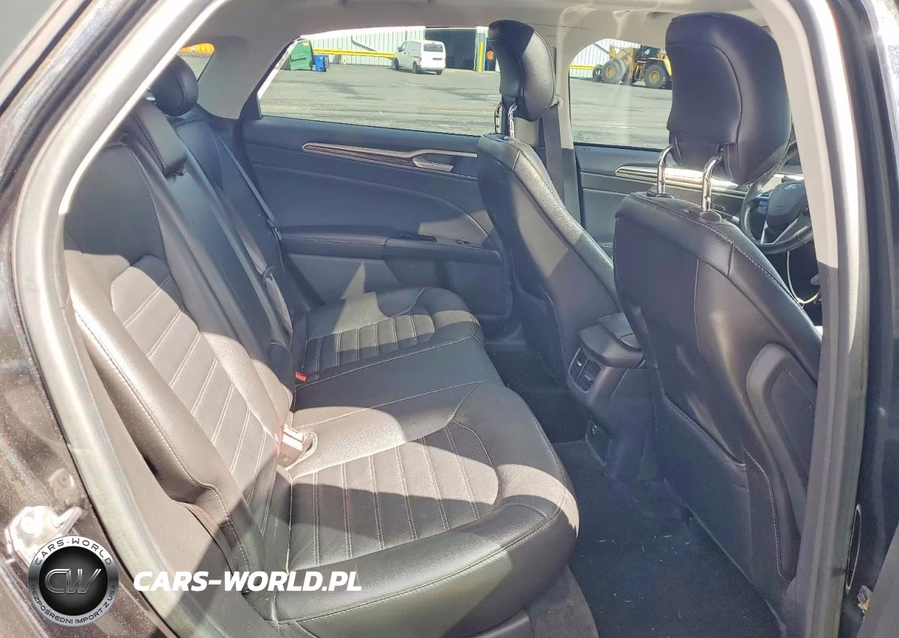 2013 Ford Fusion Se Hybrid VIN:3FA6P0LUXDR380089 - 10