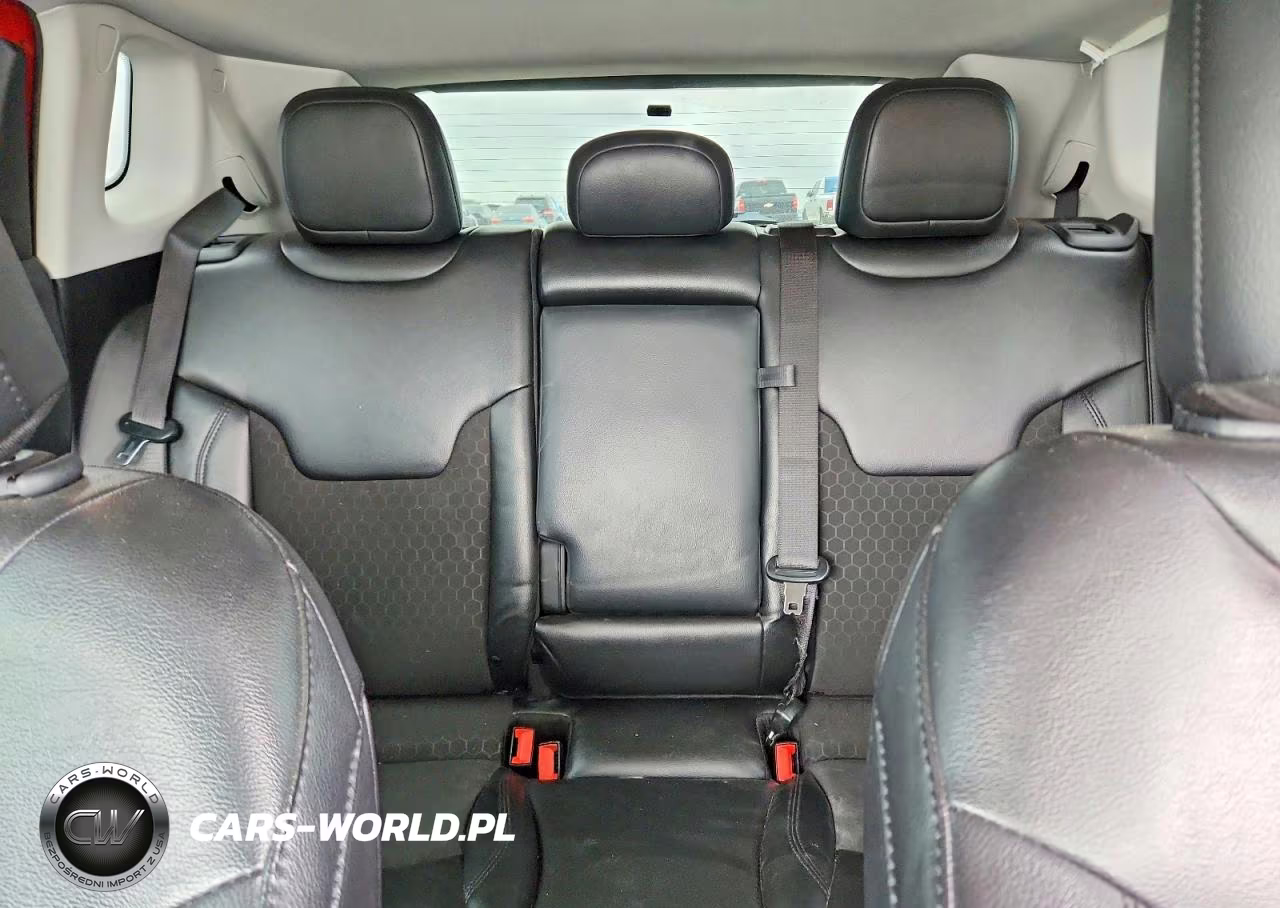 2020 Jeep Compass Latitude VIN:3C4NJCBB4LT169674 - 10