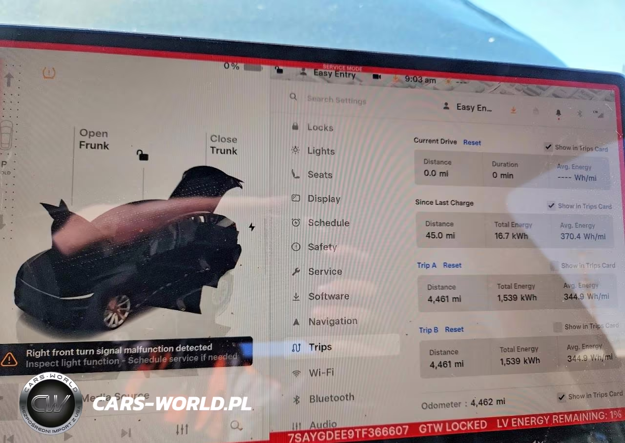 2026 Tesla Model Y VIN:7SAYGDEE9TF366607 - 9