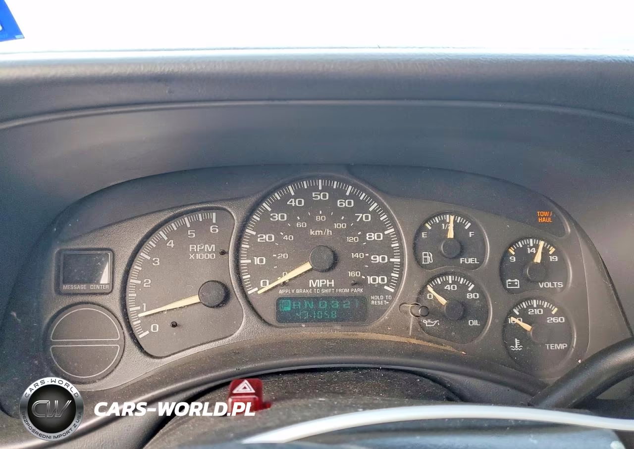 2000 Chevrolet Silverado C1500 VIN:1GCEC19TXYZ251034 - 9