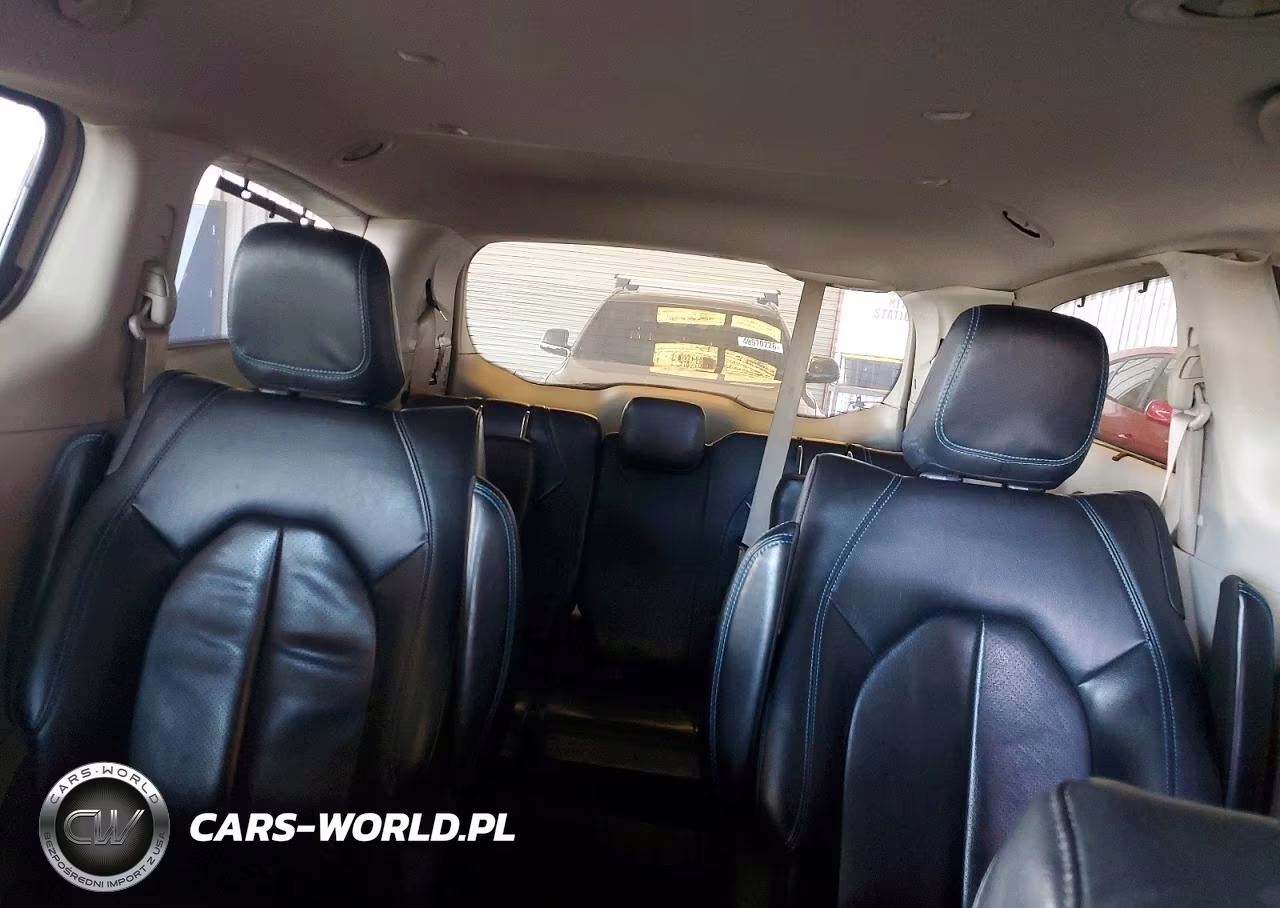 2021 Chrysler Pacifica Hybrid Touring L VIN:2C4RC1L75MR580578 - 10