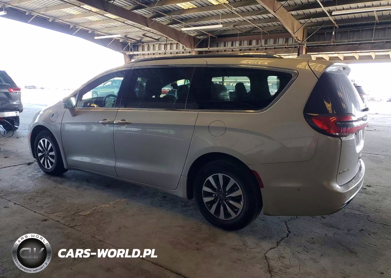 2021 Chrysler Pacifica Hybrid Touring L VIN:2C4RC1L75MR580578 - 2