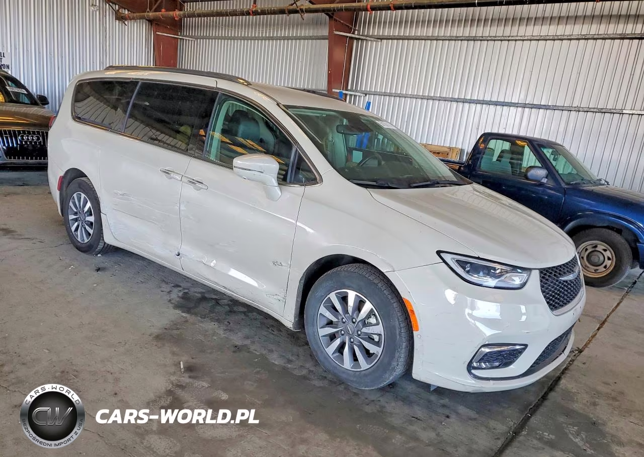 2021 Chrysler Pacifica Hybrid Touring L VIN:2C4RC1L75MR580578 - 4