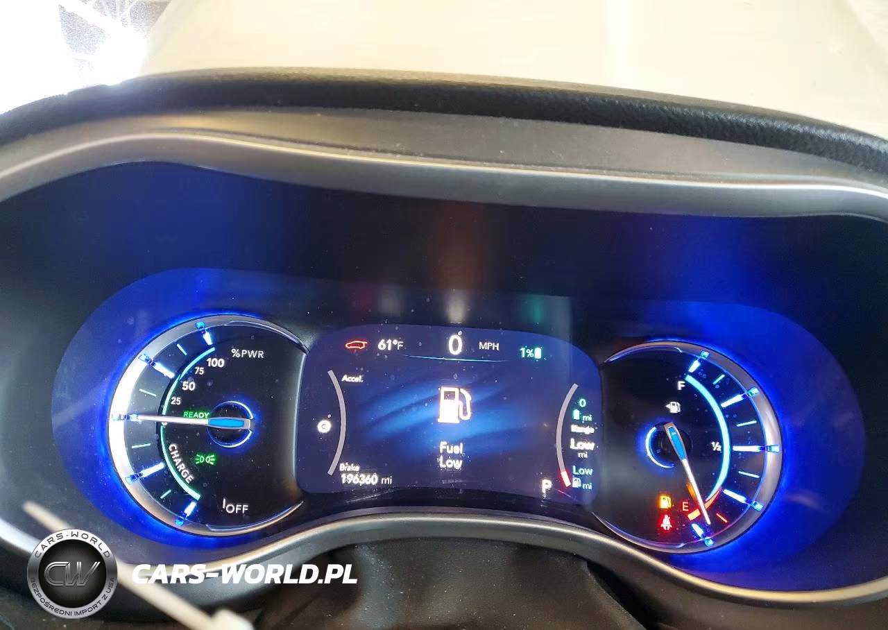 2021 Chrysler Pacifica Hybrid Touring L VIN:2C4RC1L75MR580578 - 9