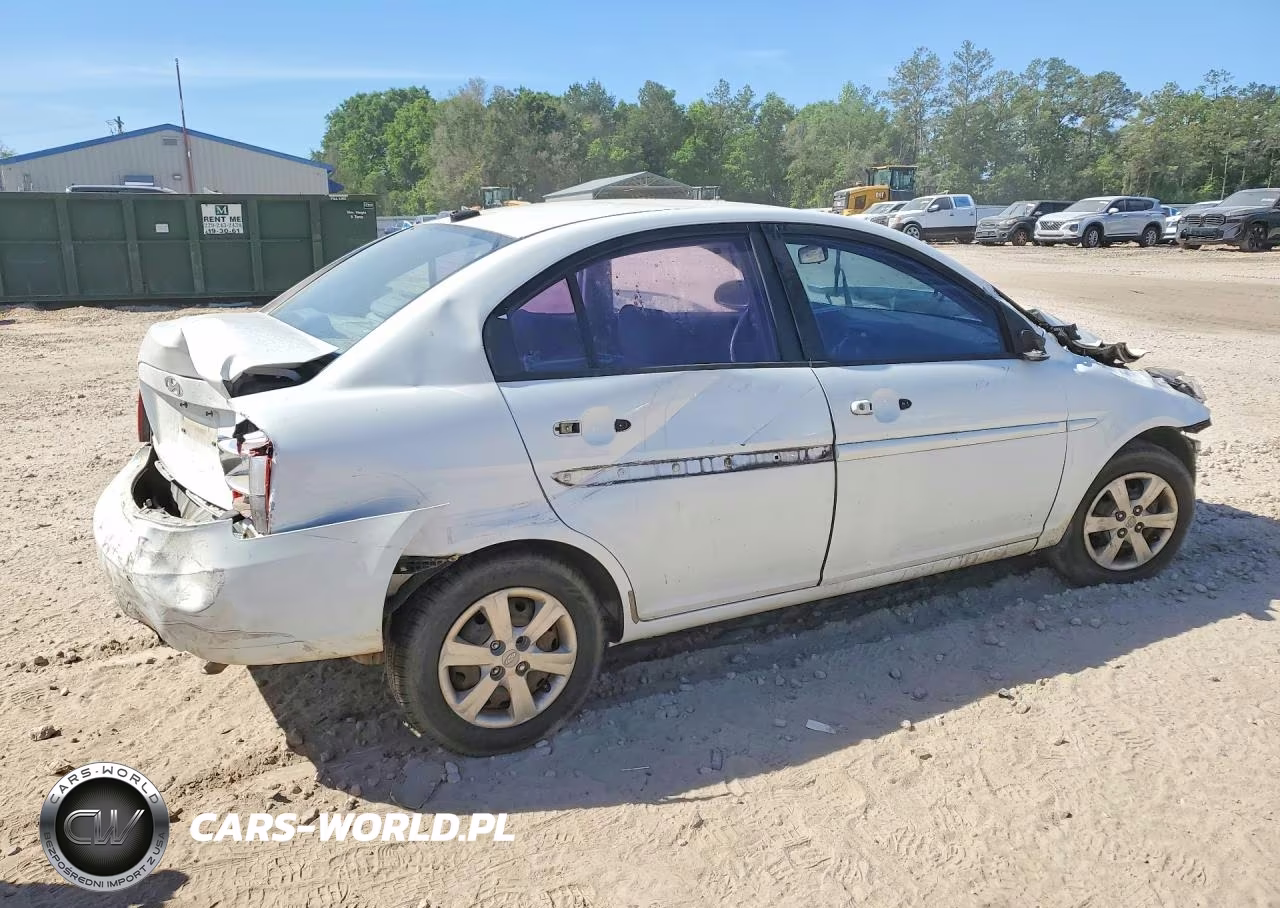 2009 Hyundai Accent Gls VIN:KMHCN46C09U306625 - 3