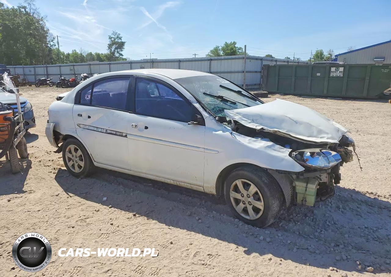 2009 Hyundai Accent Gls VIN:KMHCN46C09U306625 - 4