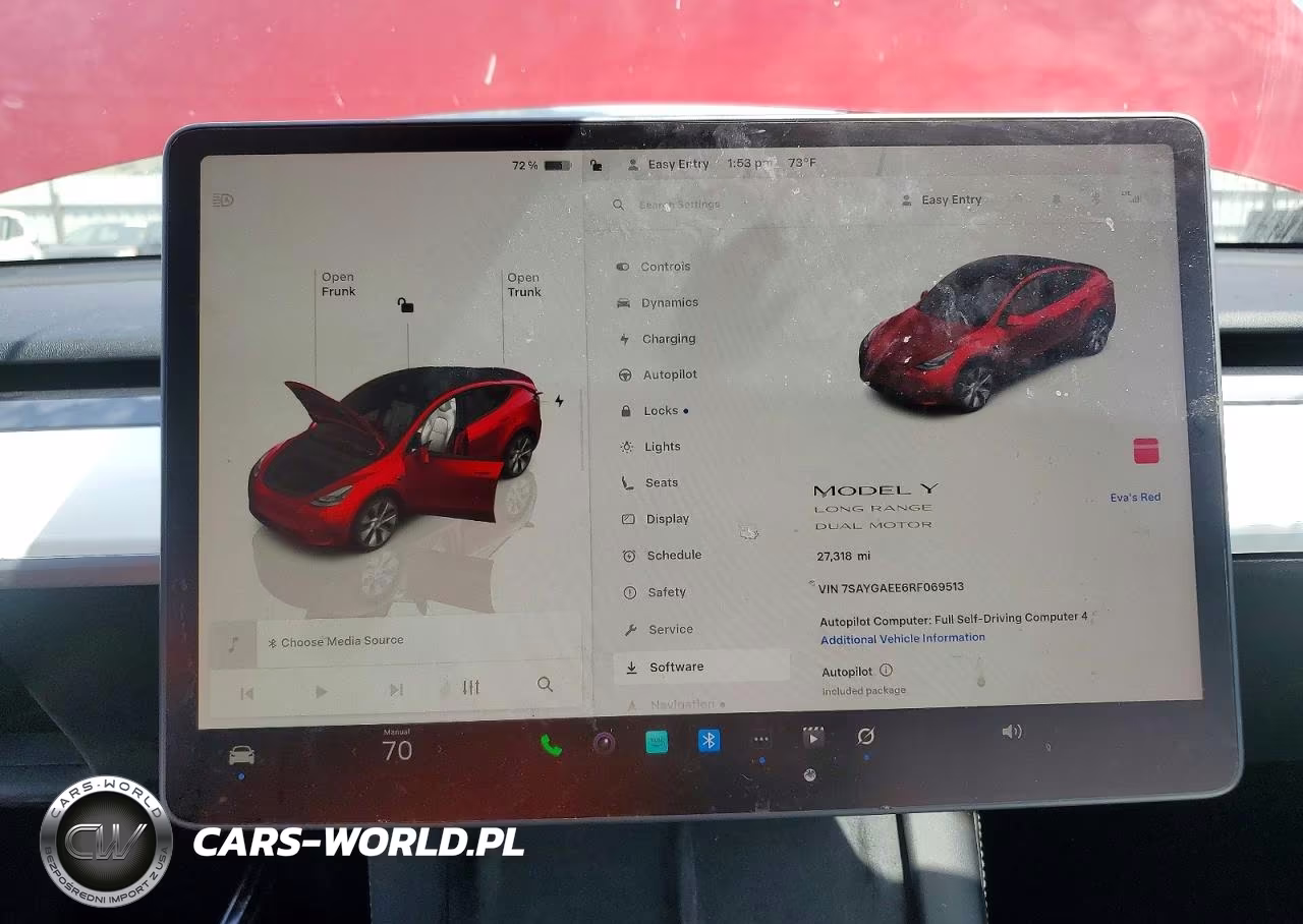 2024 Tesla Model Y VIN:7SAYGAEE6RF069513 - 9