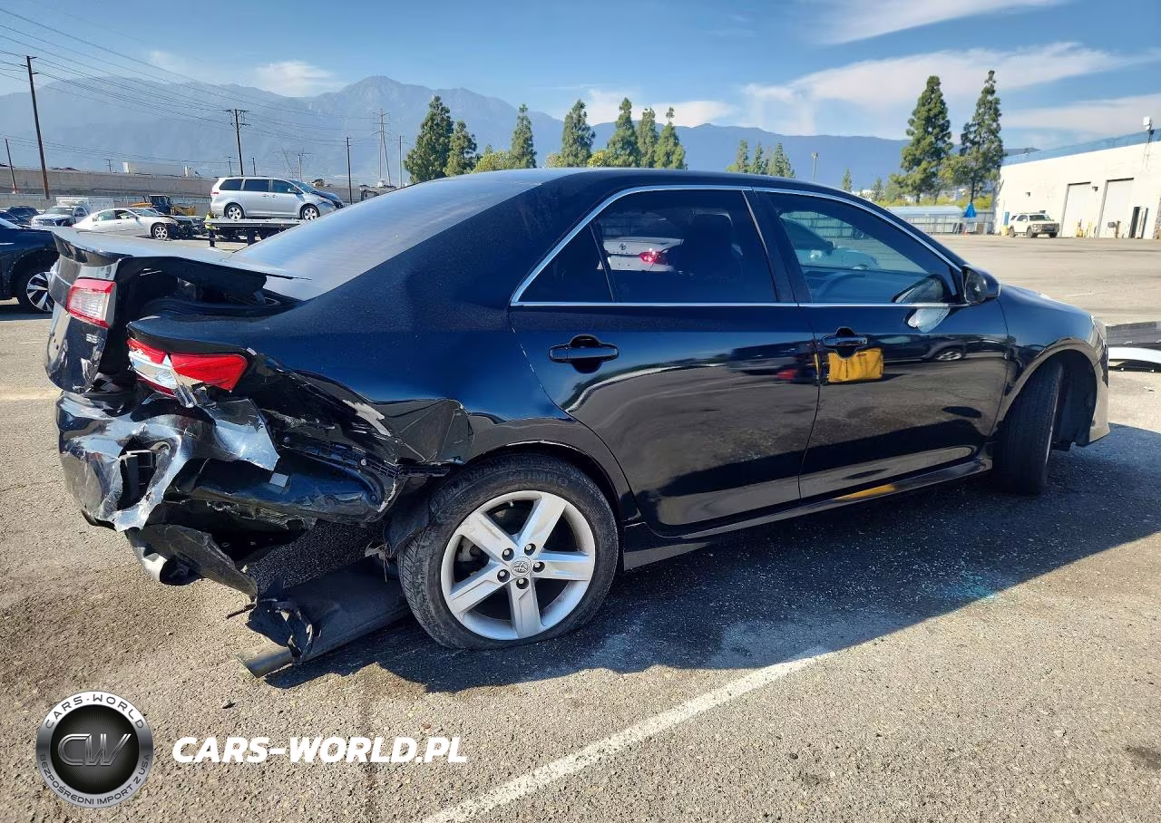 2014 Toyota Camry Se VIN:4T1BF1FK5EU441348 - 3