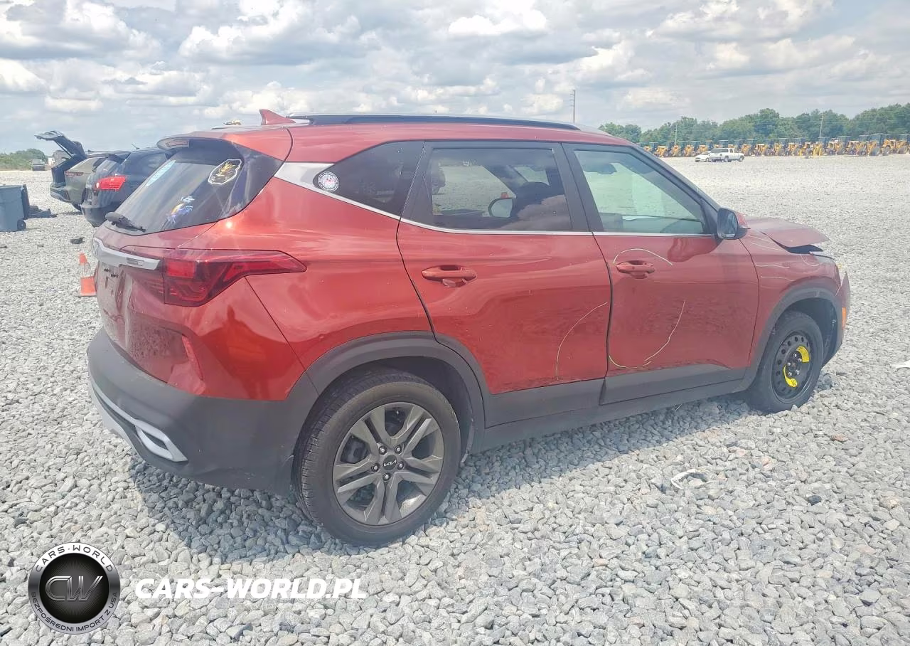 2023 Kia Seltos S VIN:KNDEU2AA1P7368895 - 3