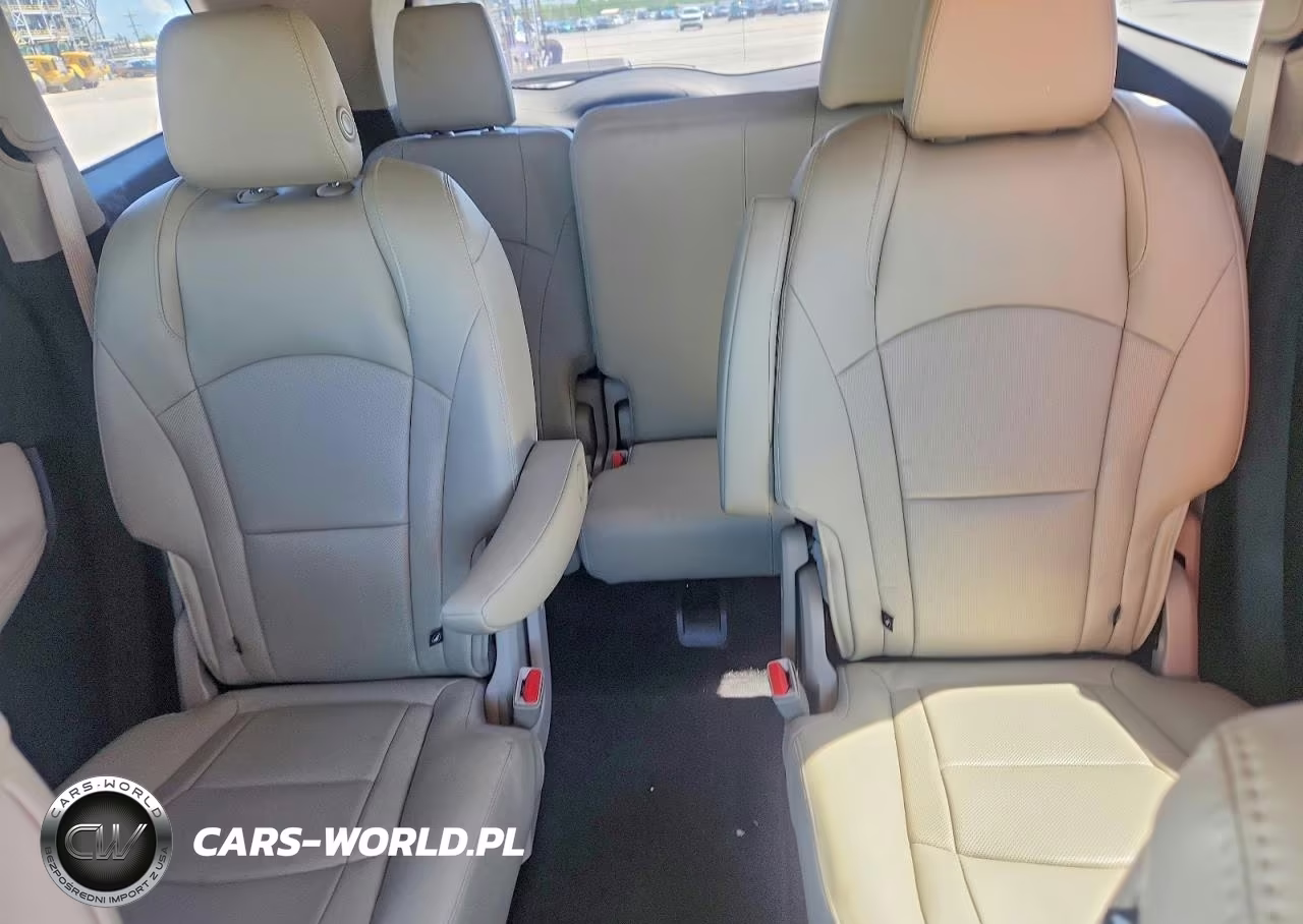 2018 Buick Enclave Essence VIN:5GAERBKW4JJ146679 - 10