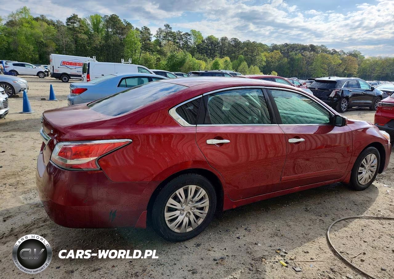 2015 Nissan Altima 2.5 S VIN:1N4AL3AP7FN402432 - 3