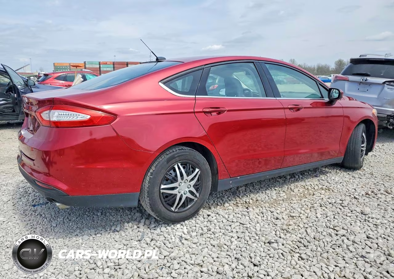 2014 Ford Fusion S VIN:3FA6P0G73ER155986 - 3