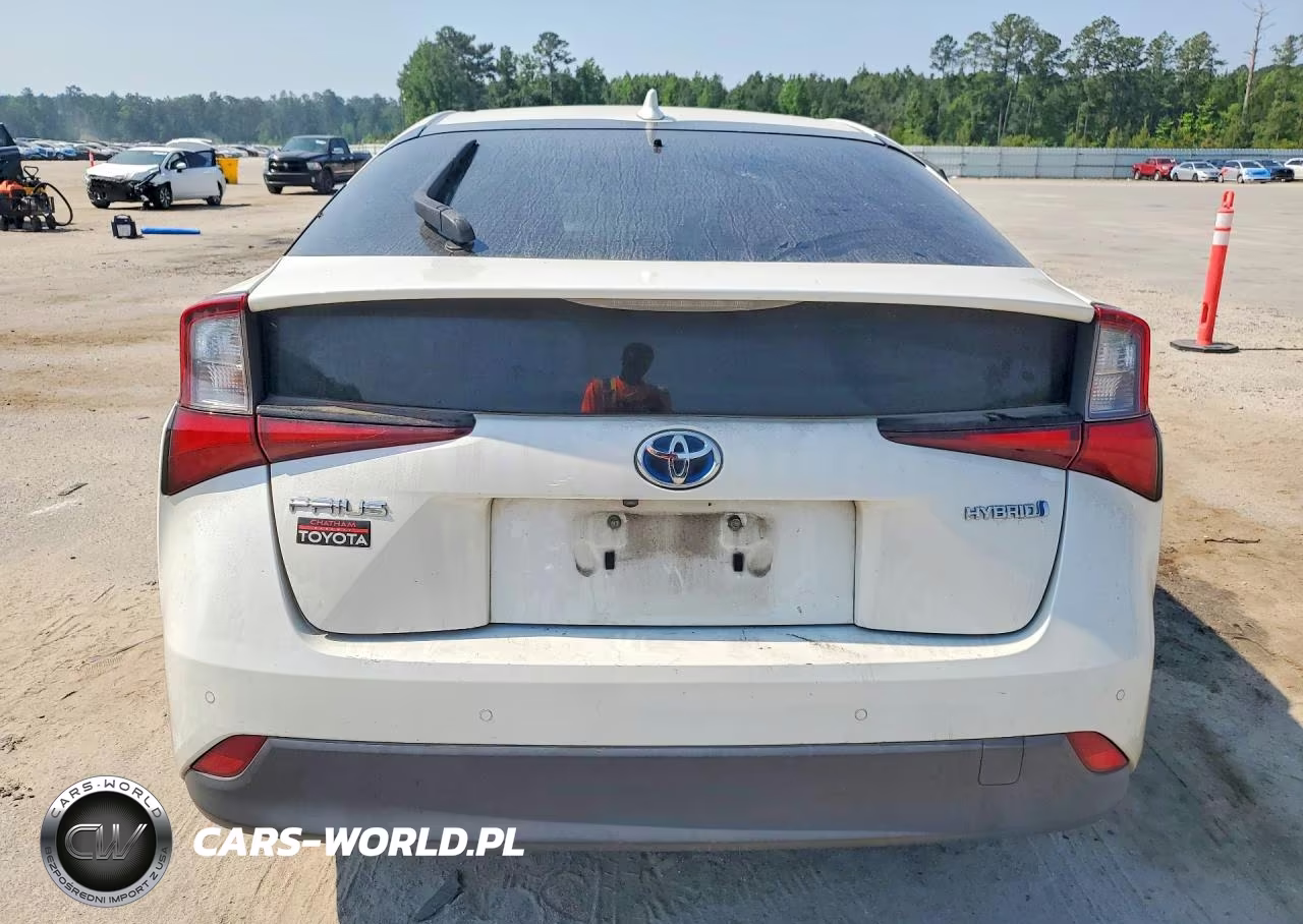 2019 Toyota Prius Le VIN:JTDKARFUXK3089436 - 6