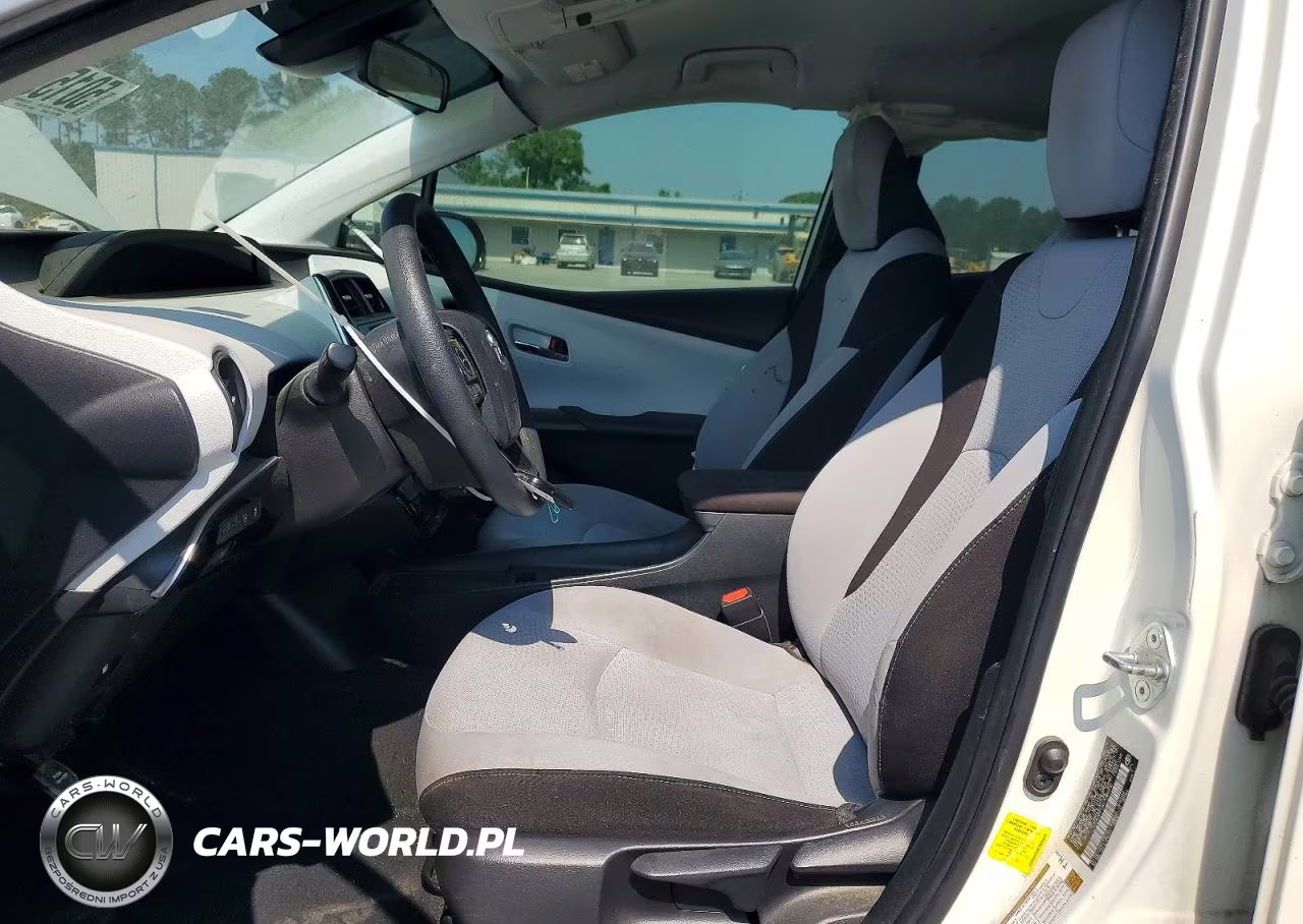 2019 Toyota Prius Le VIN:JTDKARFUXK3089436 - 7