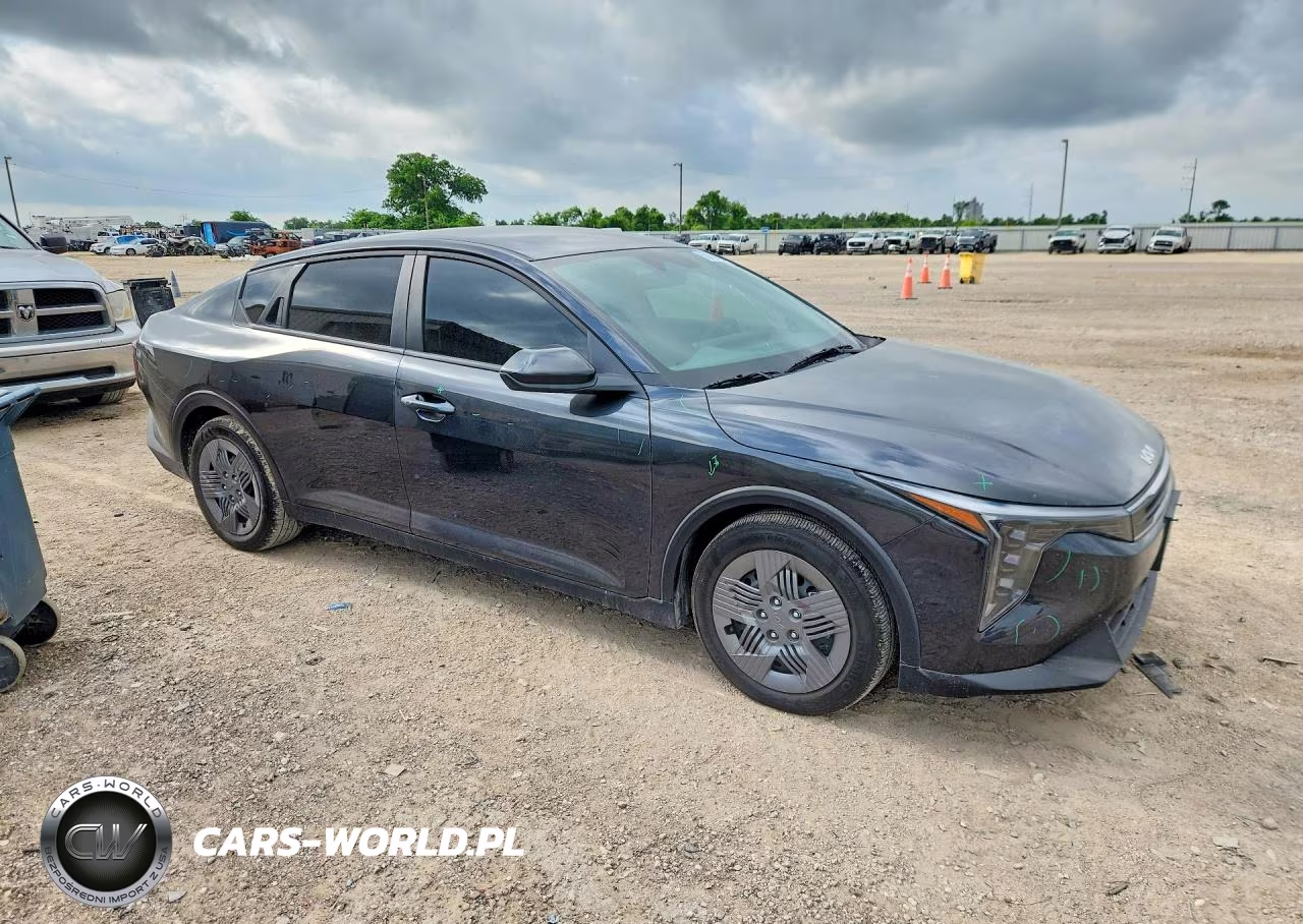 2025 Kia K4 Lx VIN:3KPFT4DE5SE210621 - 4