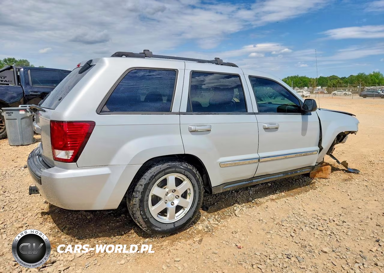 2010 Jeep Grand Cherokee Laredo VIN:1J4PR4GK5AC149405 - 3