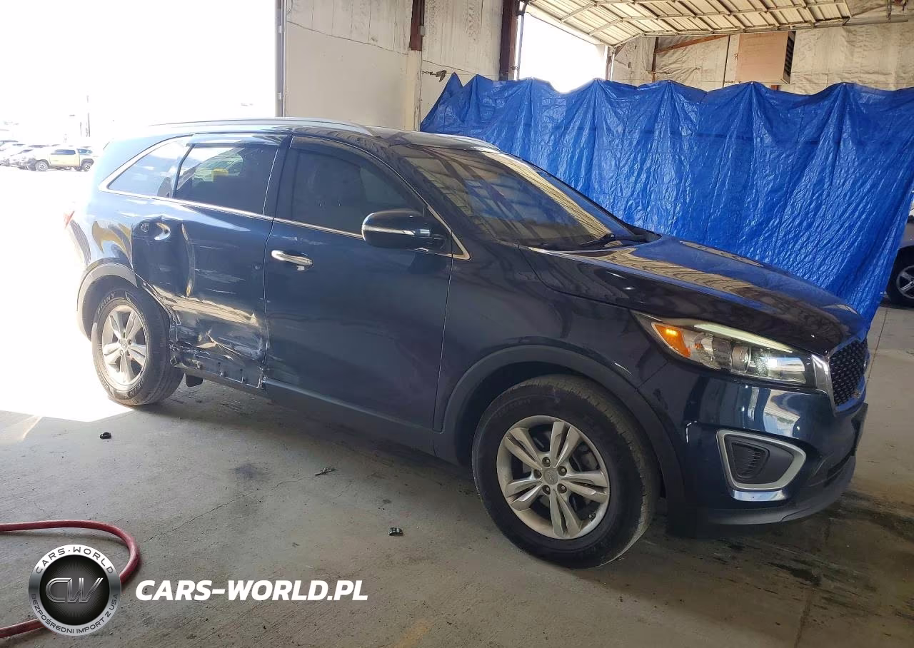 2018 Kia Sorento Lx VIN:5XYPG4A3XJG418183 - 4