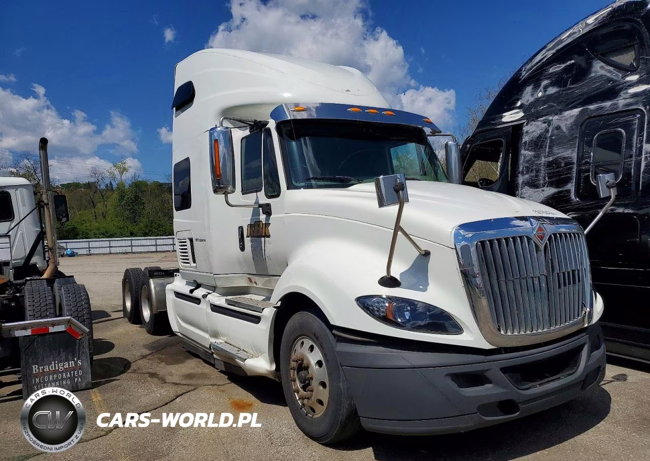 2015 International Prostar Semi Truck