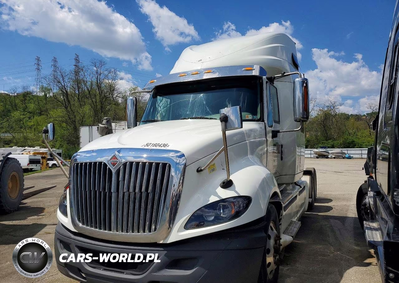 2015 International Prostar Semi Truck VIN:3HSDJAPR7FN738233 - 2