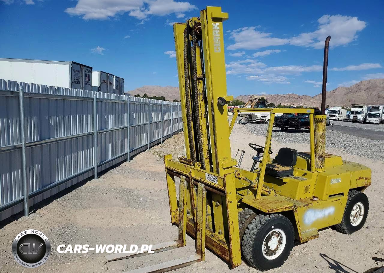 1980 Clark Forklift VIN:Y10151004331 - 2