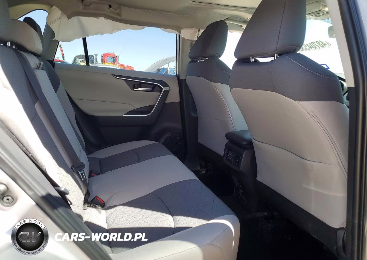 2025 Toyota Rav4 Xle VIN:2T3P1RFV4SW583433 - 11