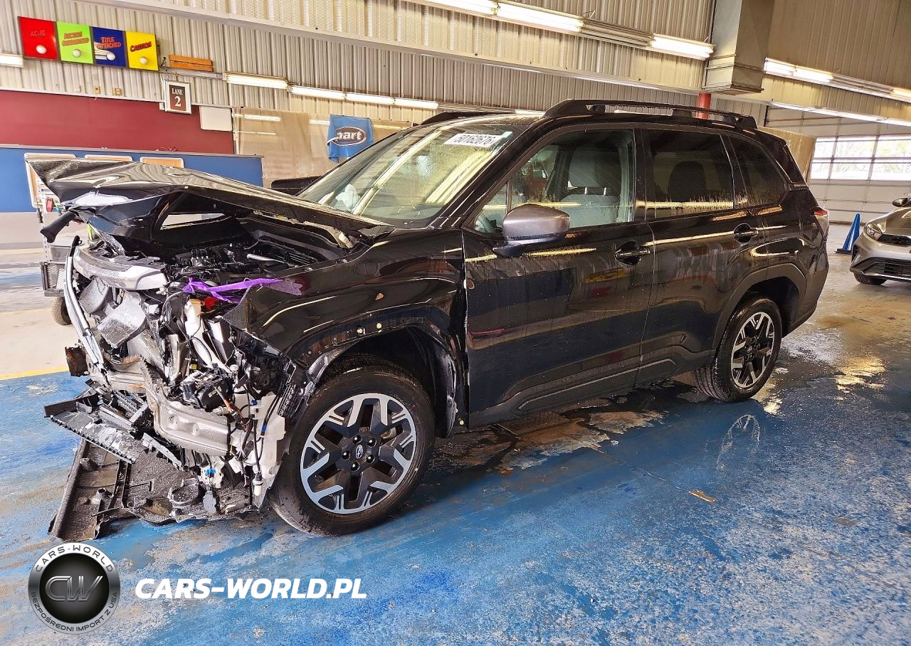 2025 Subaru Forester Premium