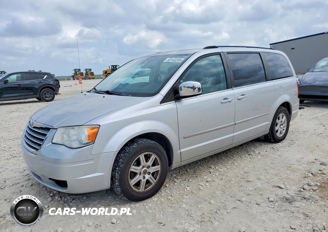 2010 Chrysler Town & Country Touring Plus