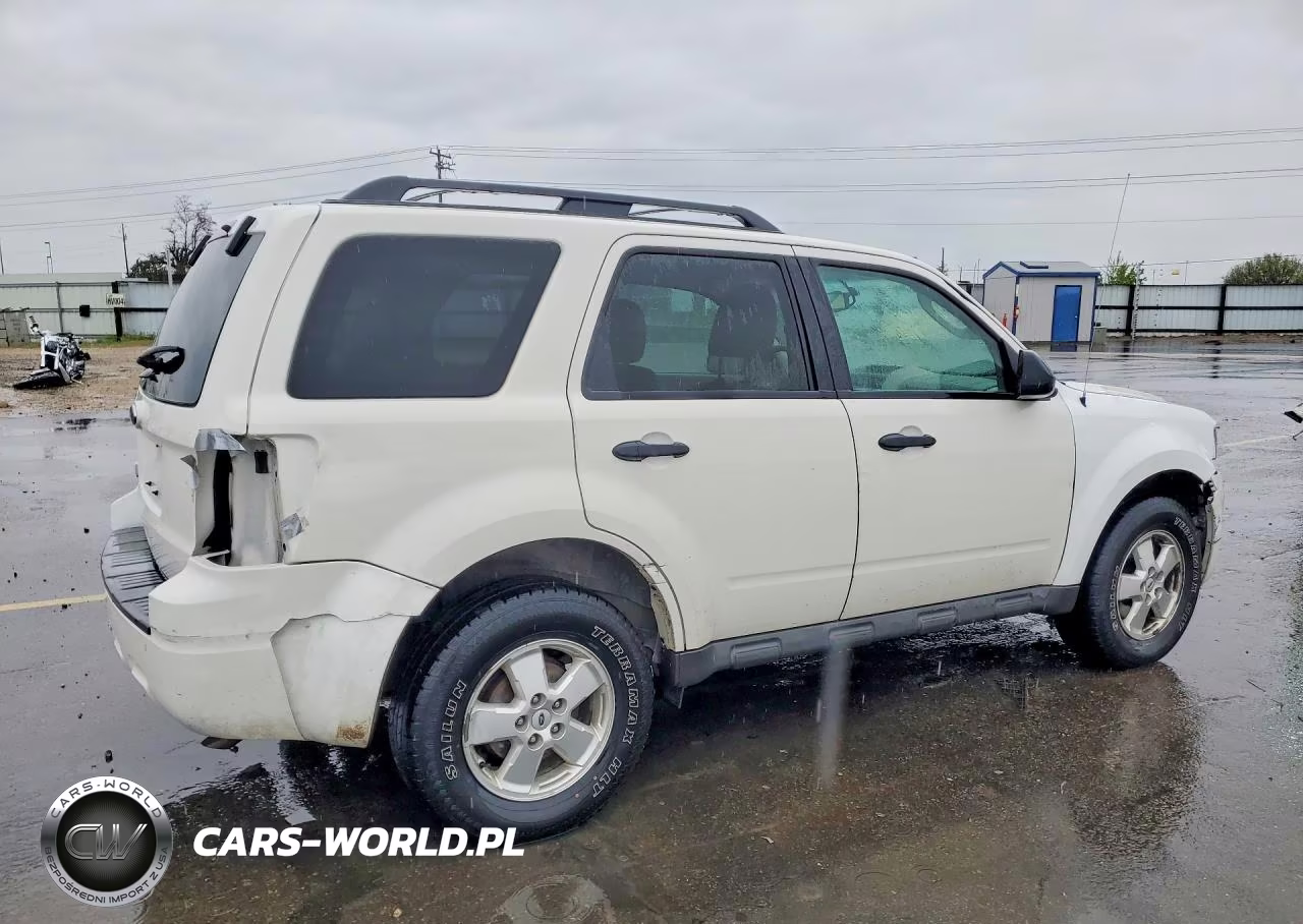 2011 Ford Escape Xlt VIN:1FMCU9D77BKB67665 - 3
