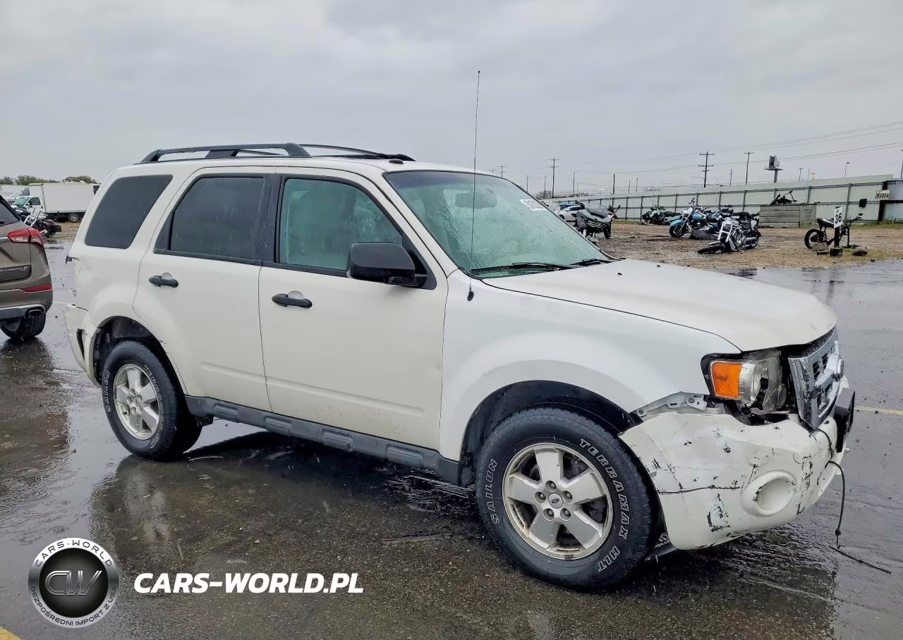 2011 Ford Escape Xlt VIN:1FMCU9D77BKB67665 - 4