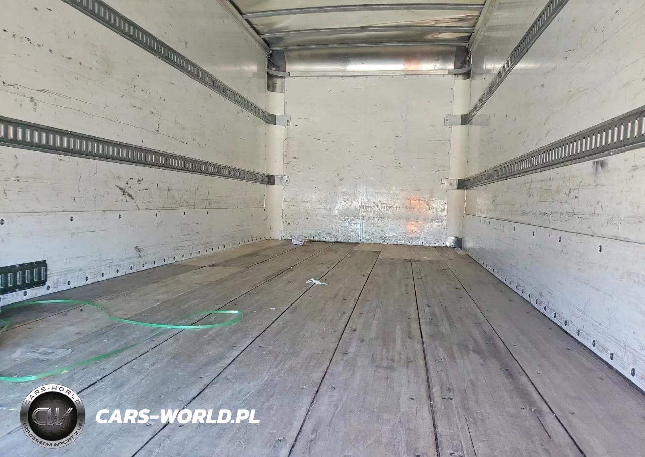 2017 Hino 195 Box Truck VIN:JHHSDM2H4HK005092 - 11