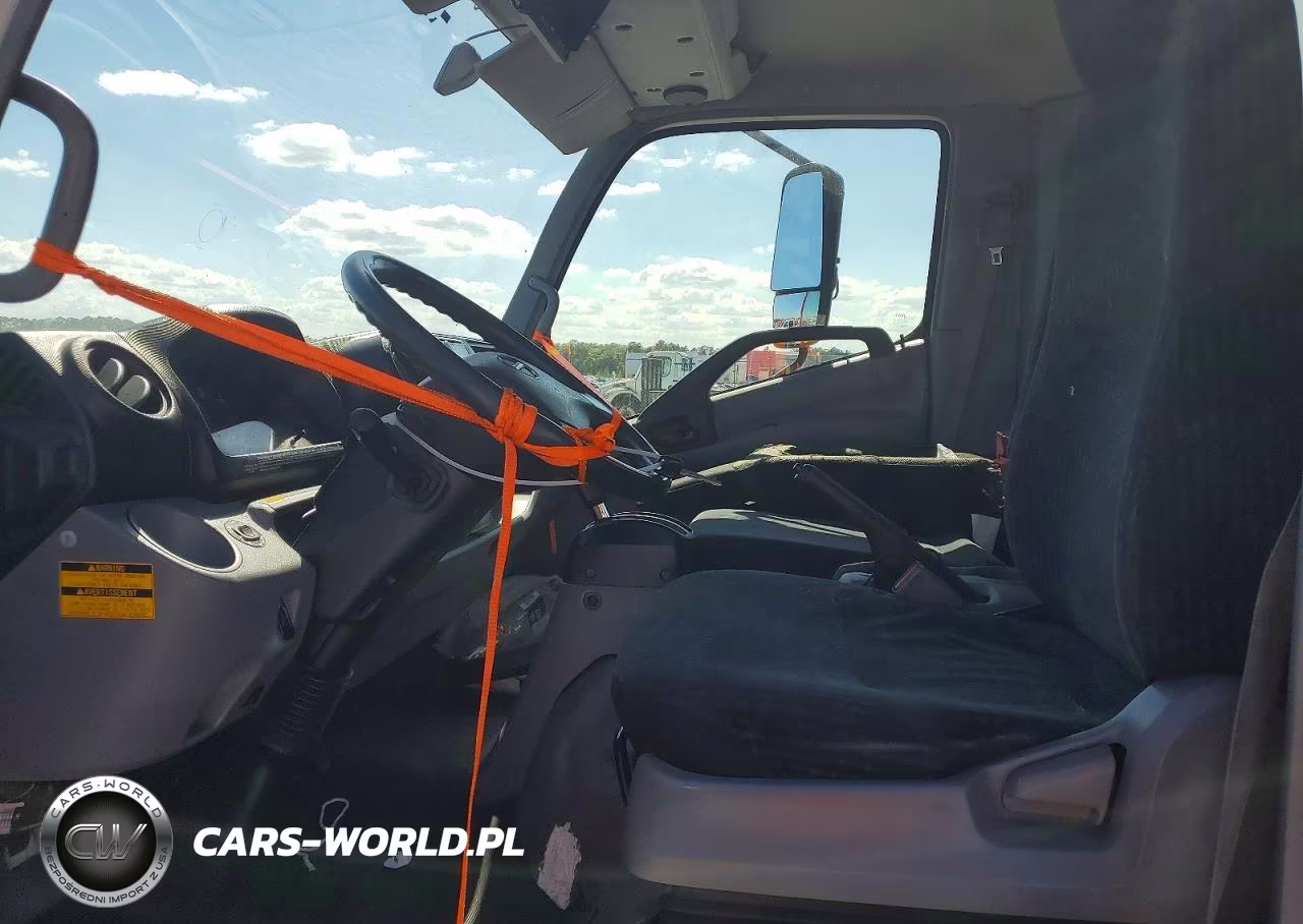 2017 Hino 195 Box Truck VIN:JHHSDM2H4HK005092 - 7