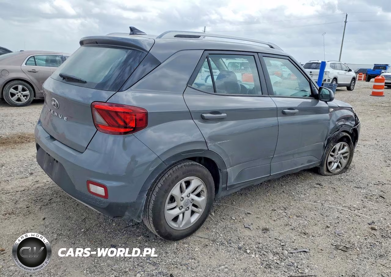 2020 Hyundai Venue Sel VIN:KMHRC8A36LU021076 - 3