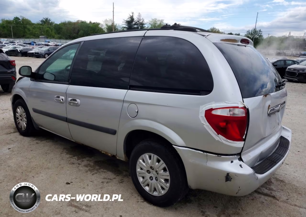 2005 Chrysler Town & Country VIN:1C4GP45R15B330072 - 2