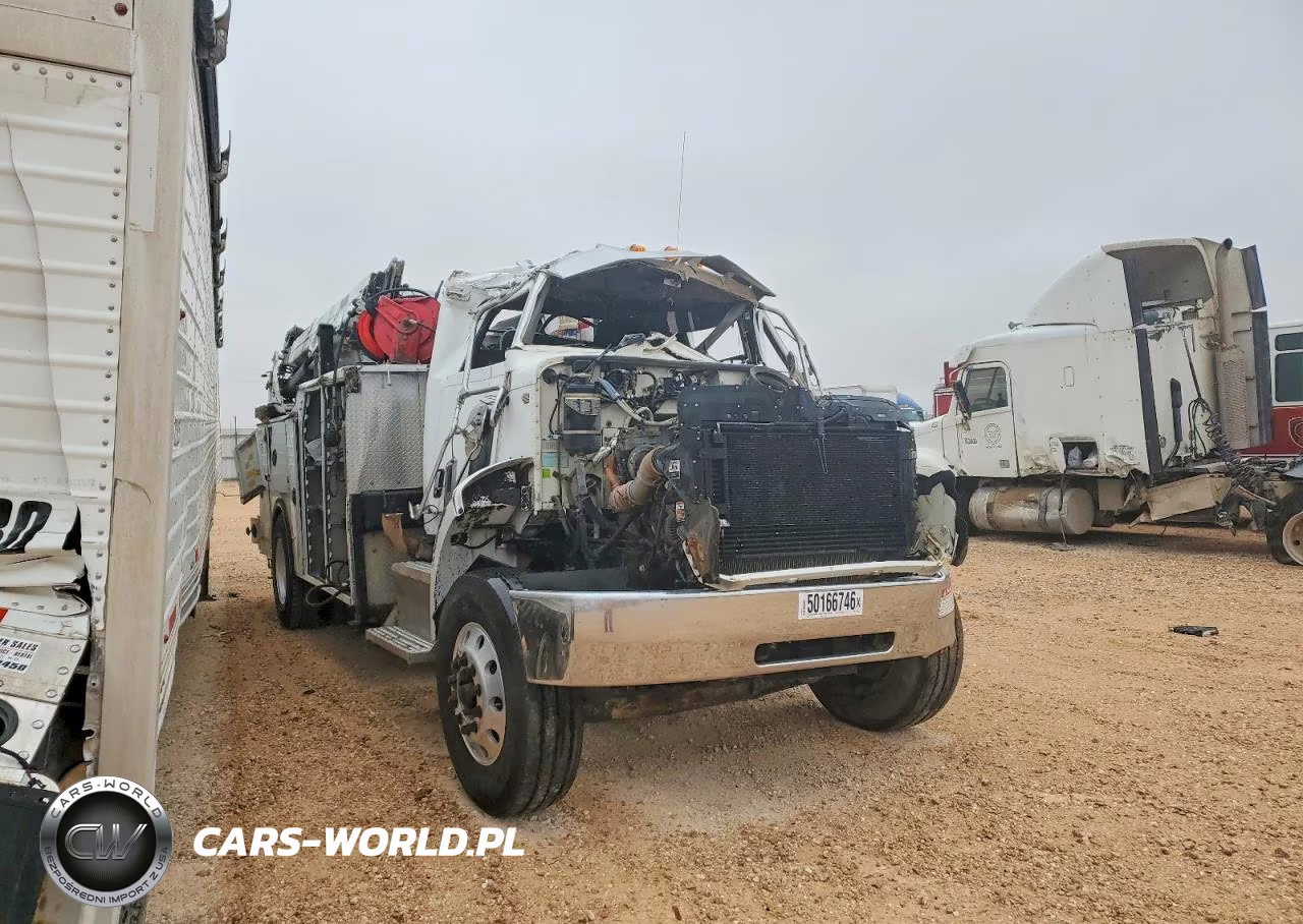 2013 Peterbilt 337 Utility - Service Truck