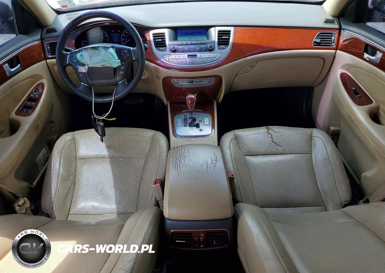 2013 Hyundai Genesis VIN:KMHGC4DD4DU227440 - 8