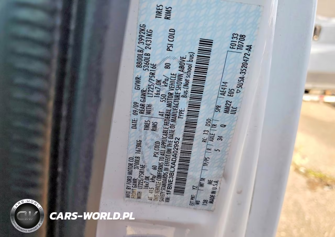 2010 Ford Econoline E350 Super Duty Wagon VIN:1FBNE3BLXADA02952 - 13