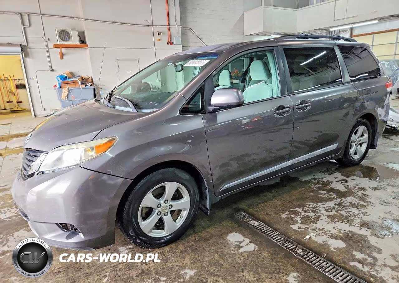 2012 Toyota Sienna Le